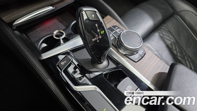 BMW 5 Series (G30) 530i Luxury Plus 2018 — фото 9