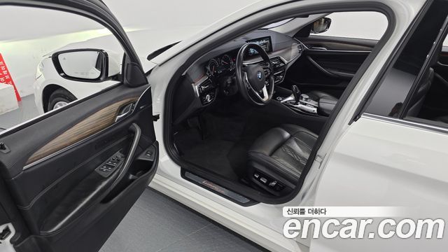 BMW 5 Series (G30) 530i Luxury Plus 2018 — фото 10