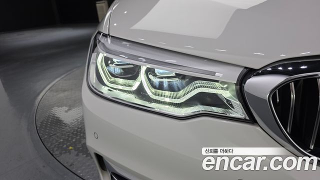 BMW 5 Series (G30) 530i Luxury Plus 2018 — фото 28