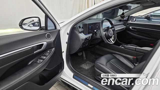 Hyundai Sonata The Edge (DN8) 2.0 Premium 2024 — фото 10