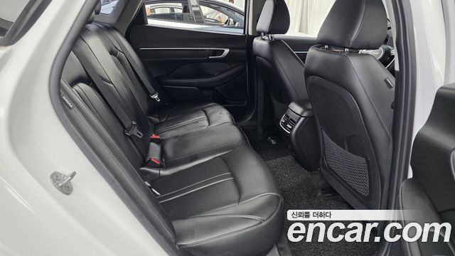 Hyundai Sonata The Edge (DN8) 2.0 Premium 2024 — фото 11
