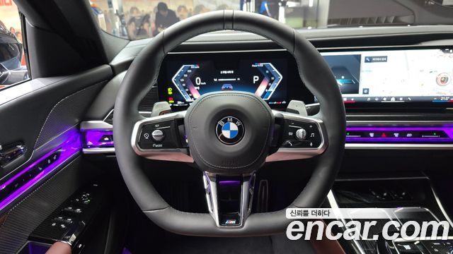 BMW 7 Series (G70) 740i xDrive M Sport 2025 — фото 13