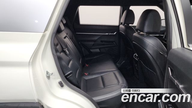 KG Mobility (SsangYong) Torres Gasoline 1.5 2WD T5 2023 — фото 11