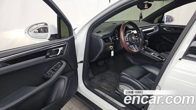Porsche Macan 2.0 95B 2015 — фото 10