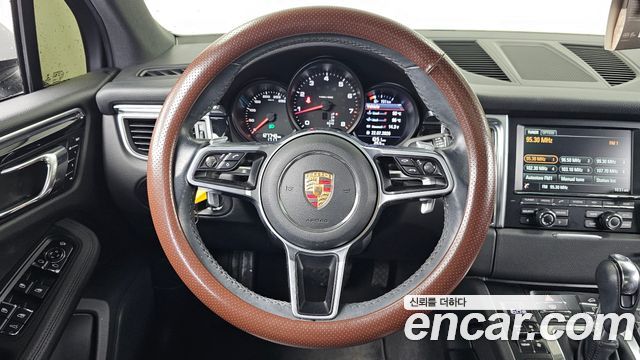 Porsche Macan 2.0 95B 2015 — фото 13