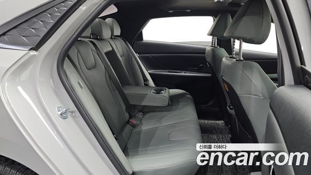Hyundai Avante (CN7) 1.6 Inspiration 2024 — фото 12