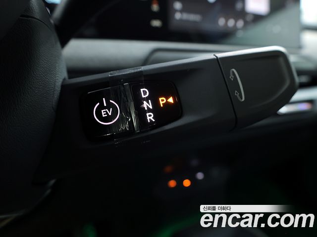 Kia EV3 Long Range 2WD Earth 2025 — фото 17