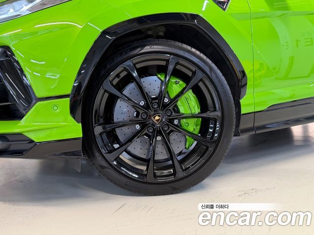Lamborghini Urus 4.0 V8 S 2023 — фото 16