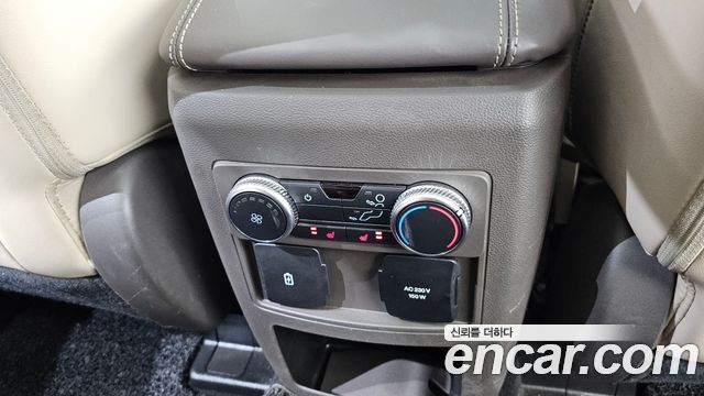 Ford Explorer (VI) 3.0 Platinum 4WD 2021 — фото 19