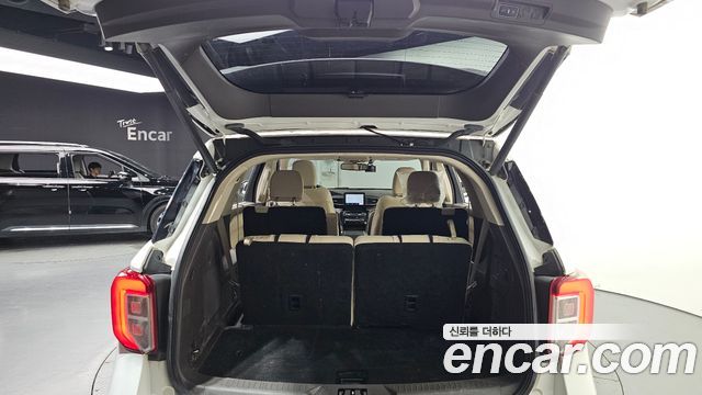 Ford Explorer (VI) 3.0 Platinum 4WD 2021 — фото 20