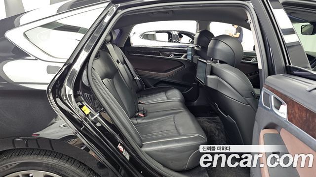 Genesis G80 3.3 GDI AWD Prestige 2018 — фото 12