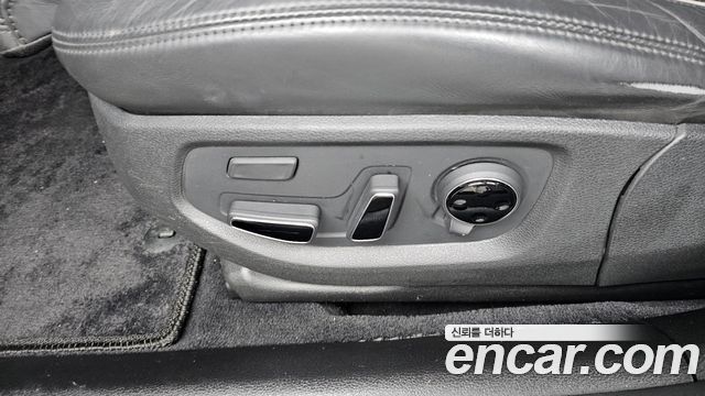 Genesis G80 3.3 GDI AWD Prestige 2018 — фото 31