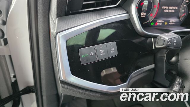 Audi Q3 (F3) 35 TDI Premium 2023 — фото 17