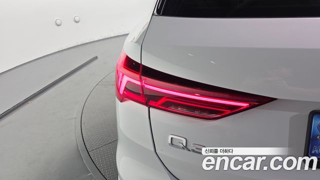 Audi Q3 (F3) 35 TDI Premium 2023 — фото 23