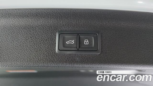 Audi Q3 (F3) 35 TDI Premium 2023 — фото 30