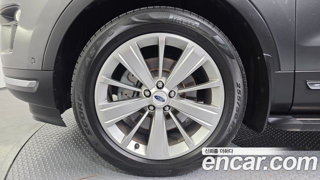 Ford Explorer 3.5 Limited 4WD 5th 2019 — фото 5