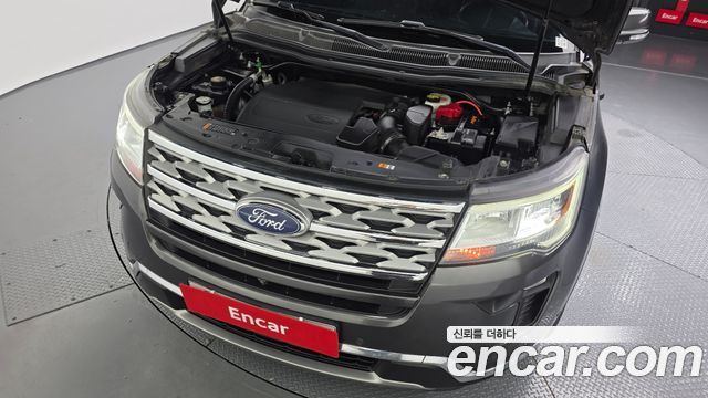 Ford Explorer 3.5 Limited 4WD 5th 2019 — фото 6