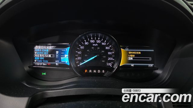 Ford Explorer 3.5 Limited 4WD 5th 2019 — фото 8
