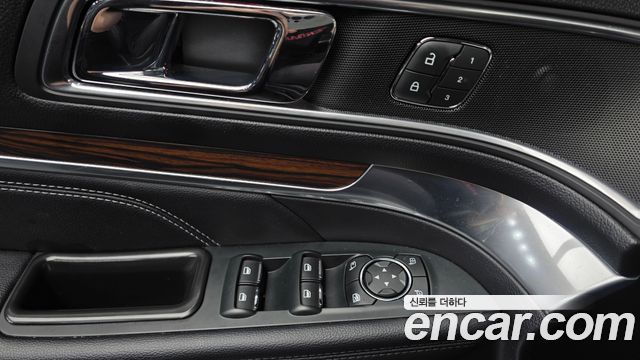 Ford Explorer 3.5 Limited 4WD 5th 2019 — фото 11