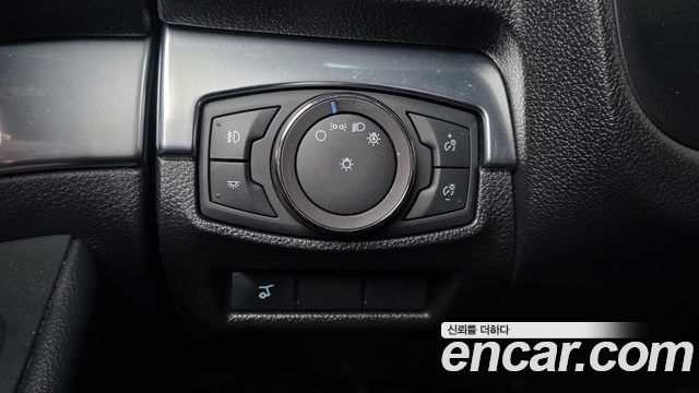 Ford Explorer 3.5 Limited 4WD 5th 2019 — фото 12