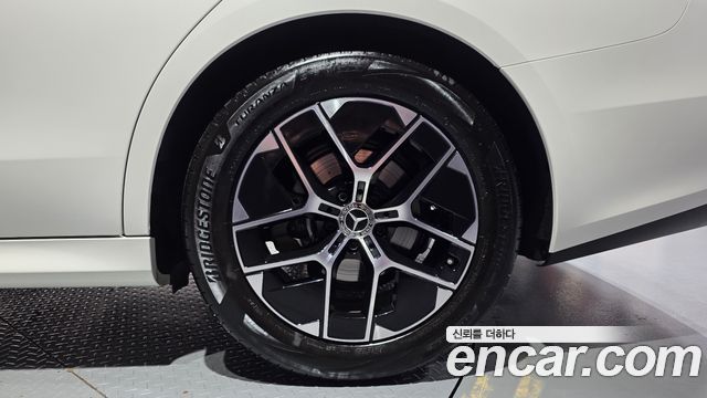 Mercedes-Benz E-Class (W214) E200 Avantgarde 2025 — фото 21