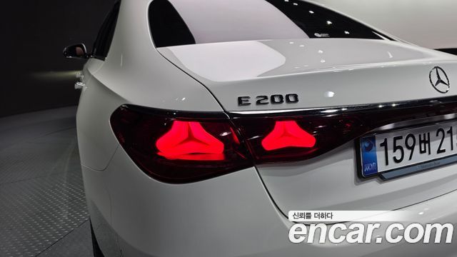 Mercedes-Benz E-Class (W214) E200 Avantgarde 2025 — фото 23