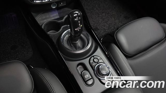 MINI Cooper Clubman Classic Launch Pack 2nd Gen 2023 — фото 9