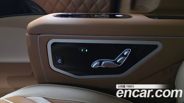 Kia Carnival (IV) Gasoline 9-seater Limousine(Special vehicle) 2021 — фото 16
