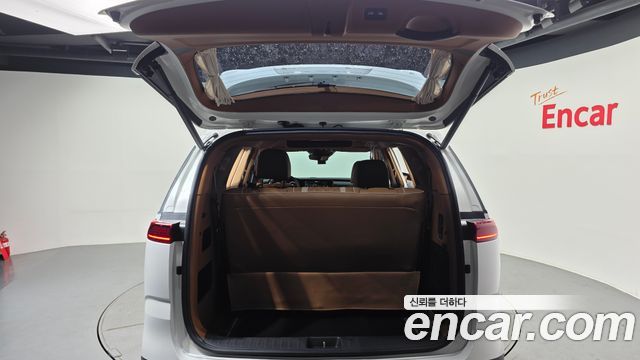 Kia Carnival (IV) Gasoline 9-seater Limousine(Special vehicle) 2021 — фото 20