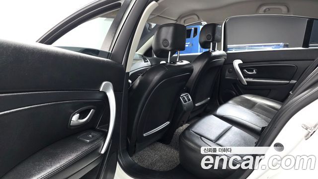 Renault Korea SM5 Platinum PE 2014 — фото 11