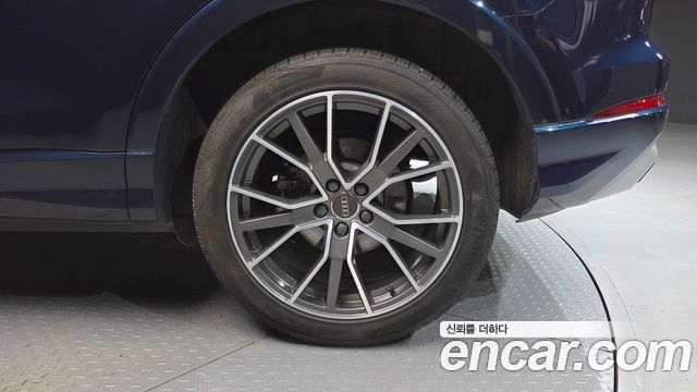 Audi Q3 (F3) 35 TDI Premium 2020 — фото 27