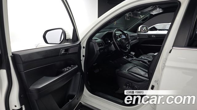 KG Mobility (SsangYong) Rexton Sports Khan Diesel 2.2 4WD Prestige 2021 — фото 10