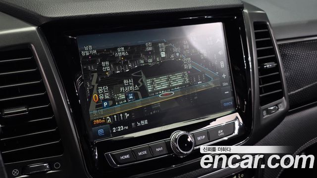 KG Mobility (SsangYong) Rexton Sports Khan Diesel 2.2 4WD Prestige 2021 — фото 13
