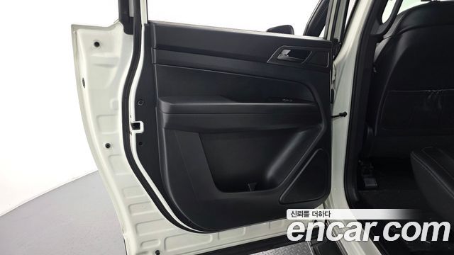 KG Mobility (SsangYong) Rexton Sports Khan Diesel 2.2 4WD Prestige 2021 — фото 25