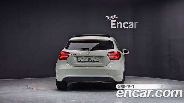 Mercedes-Benz A-Class (W176) A200 2018 — фото 4
