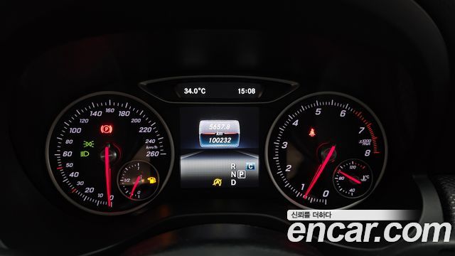 Mercedes-Benz A-Class (W176) A200 2018 — фото 8