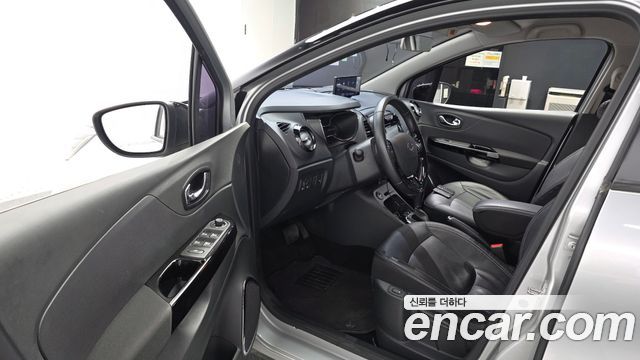 Renault Korea QM3 RE 2015 — фото 10