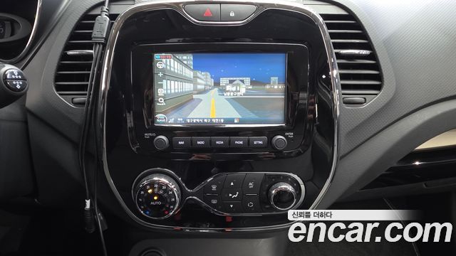 Renault Korea QM3 RE 2015 — фото 15