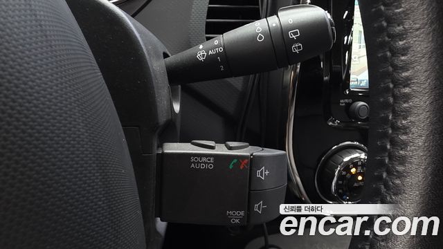 Renault Korea QM3 RE 2015 — фото 18