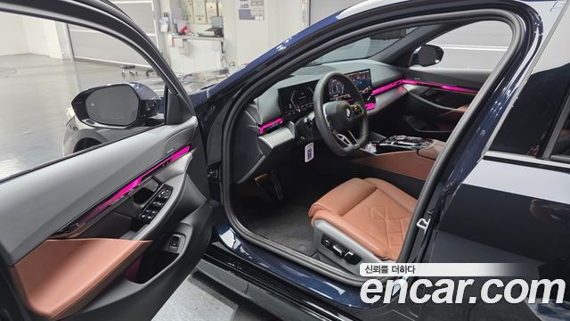BMW 5 Series (G60) 530i xDrive M Sport 2026 — фото 10