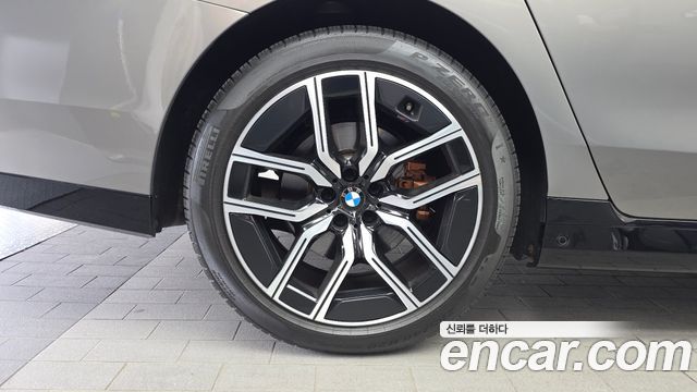 BMW 7 Series (G70) 740i sDrive M Sport 2023 — фото 5
