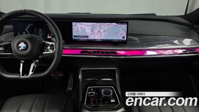 BMW 7 Series (G70) 740i sDrive M Sport 2023 — фото 14