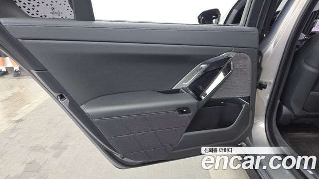 BMW 7 Series (G70) 740i sDrive M Sport 2023 — фото 25