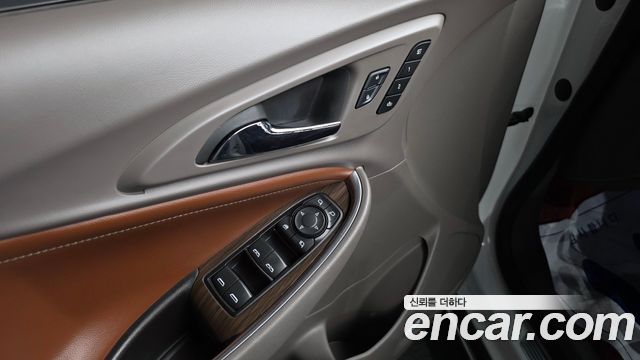 Chevrolet Malibu 1.5 Turbo LTZ 2017 — фото 18