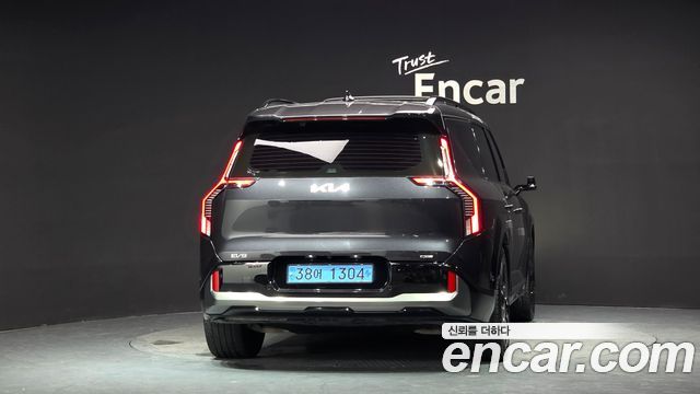 Kia EV9 Long Range 4WD GT Line 2024 — фото 4