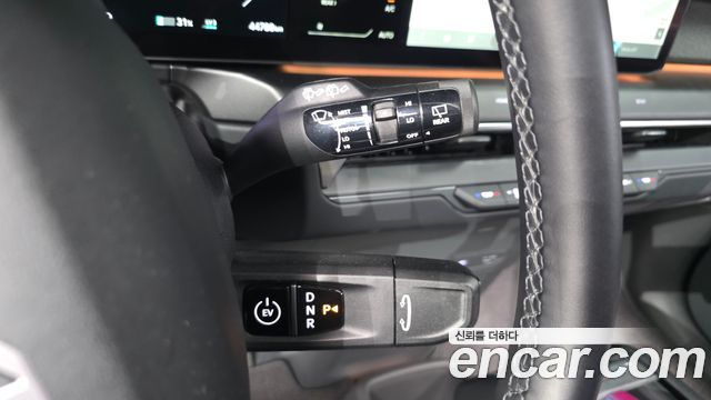 Kia EV9 Long Range 4WD GT Line 2024 — фото 9