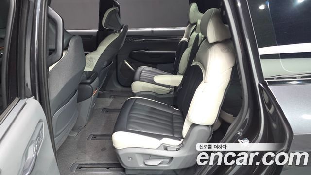 Kia EV9 Long Range 4WD GT Line 2024 — фото 12