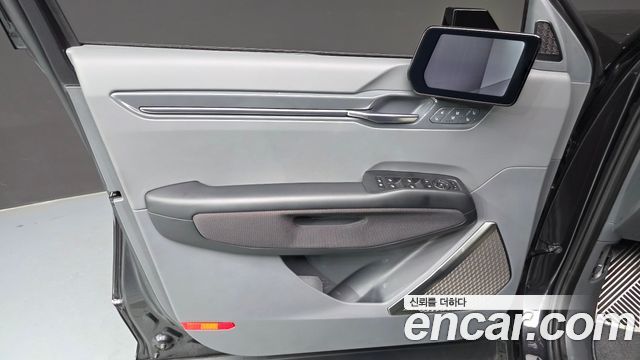 Kia EV9 Long Range 4WD GT Line 2024 — фото 24
