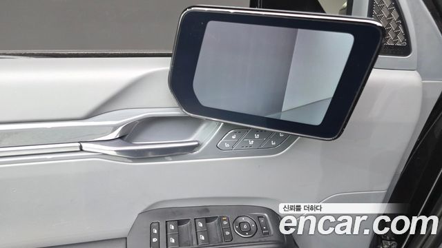 Kia EV9 Long Range 4WD GT Line 2024 — фото 27