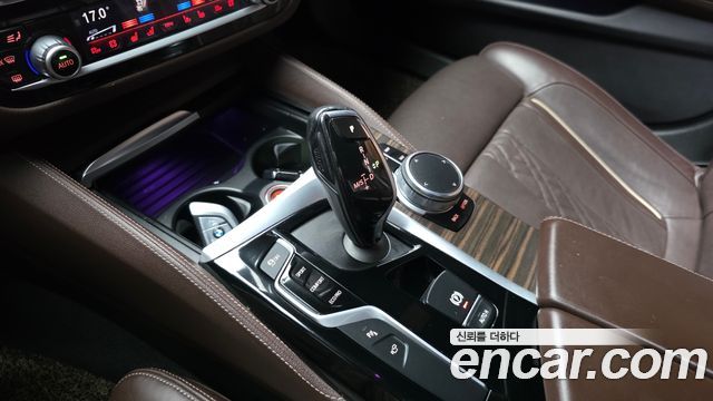 BMW 5 Series (G30) 520d xDrive M Sport Package Plus 2017 — фото 9